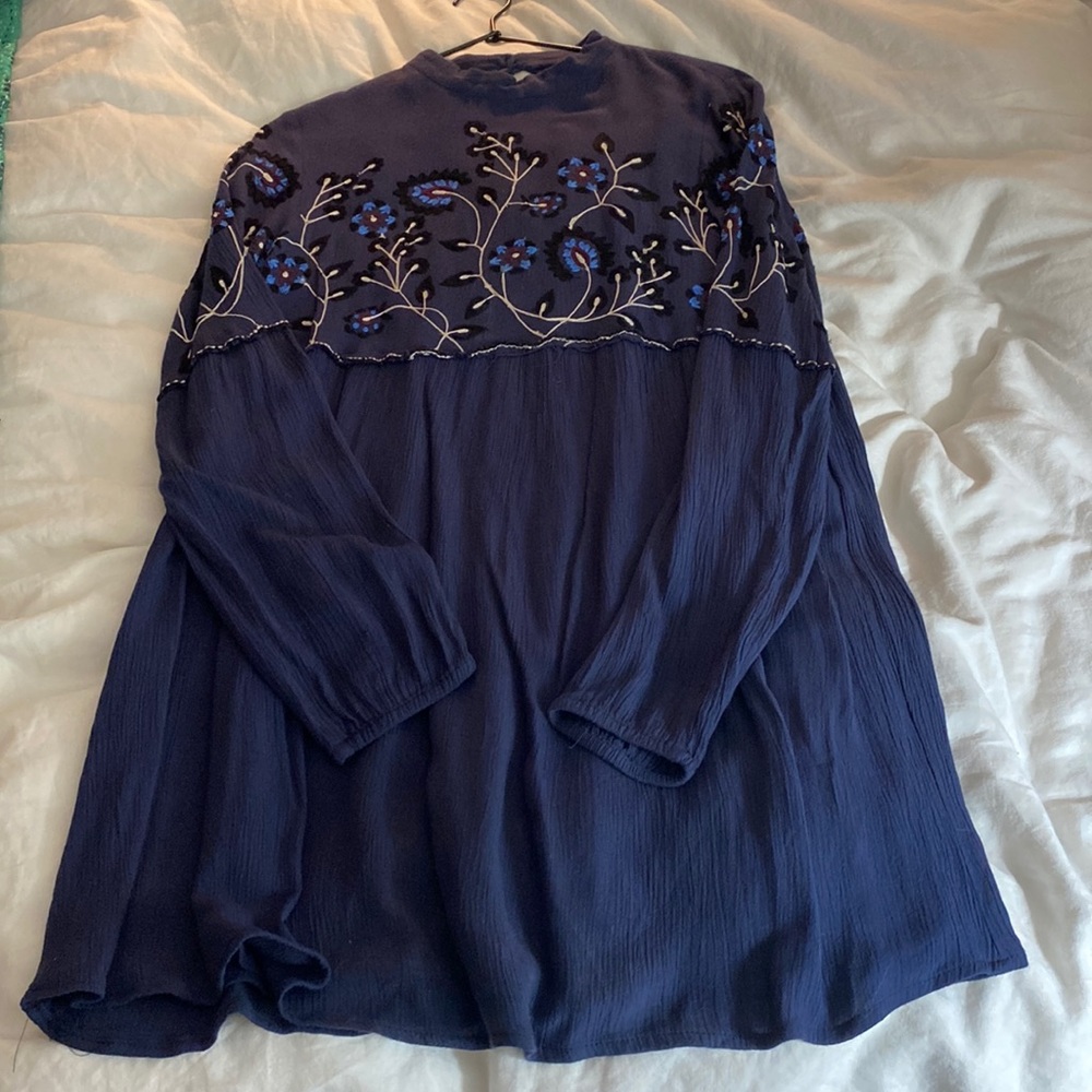 Parker XS blue dress embroidered